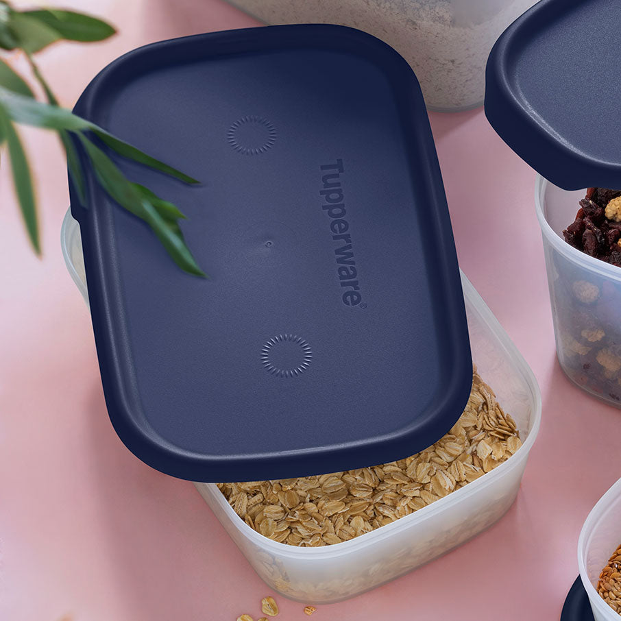 Airtight Food Storage Container 5¼ Cup with One-Touch Seal | One Touch Fresh™