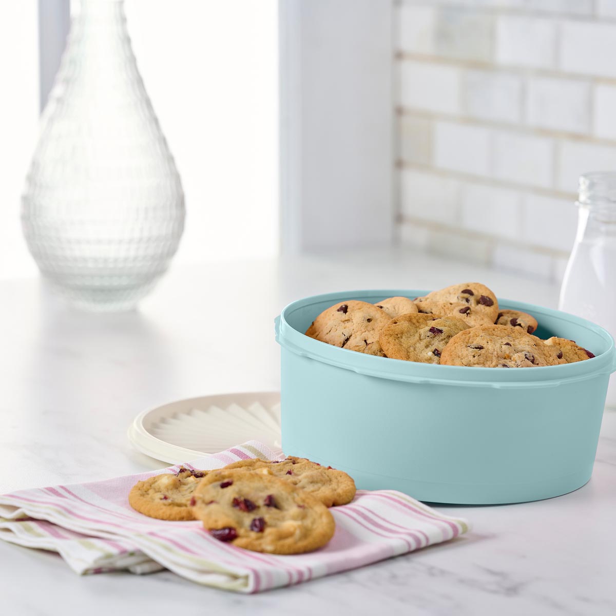 Vintage Airtight Stacking Canister for Dry Foods | Tupperware Servalier